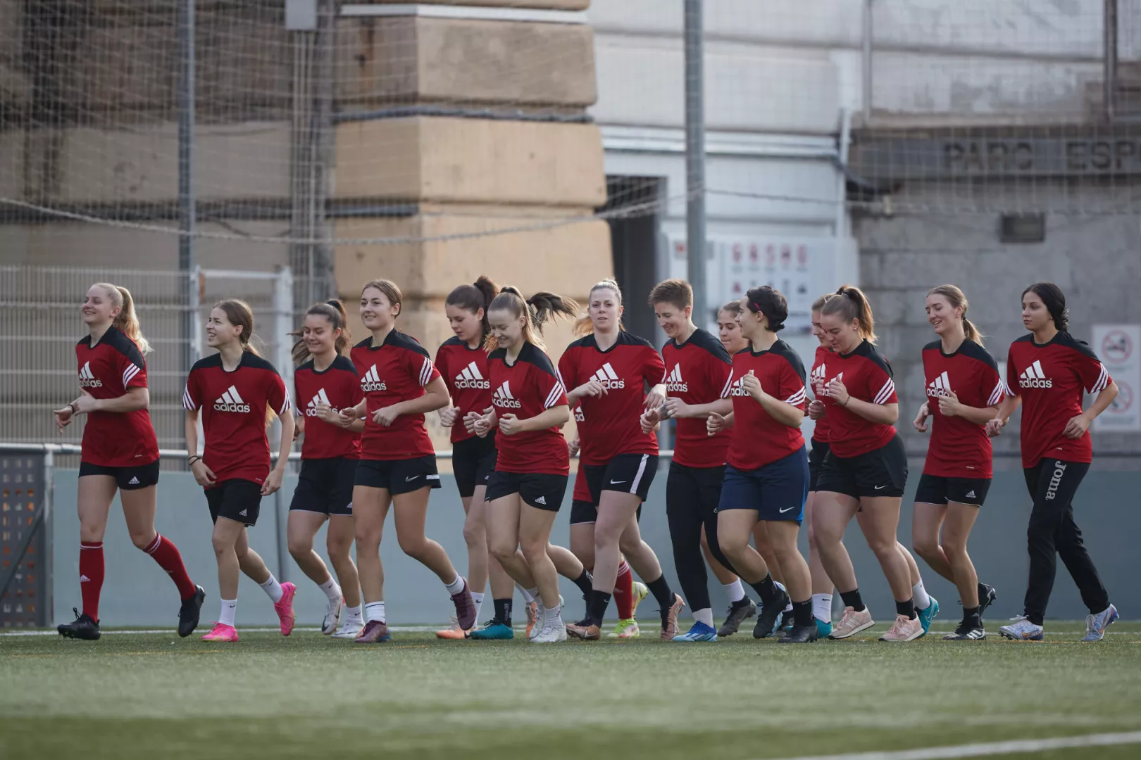 Camp d'entraînement premium, parfaitement organisé
