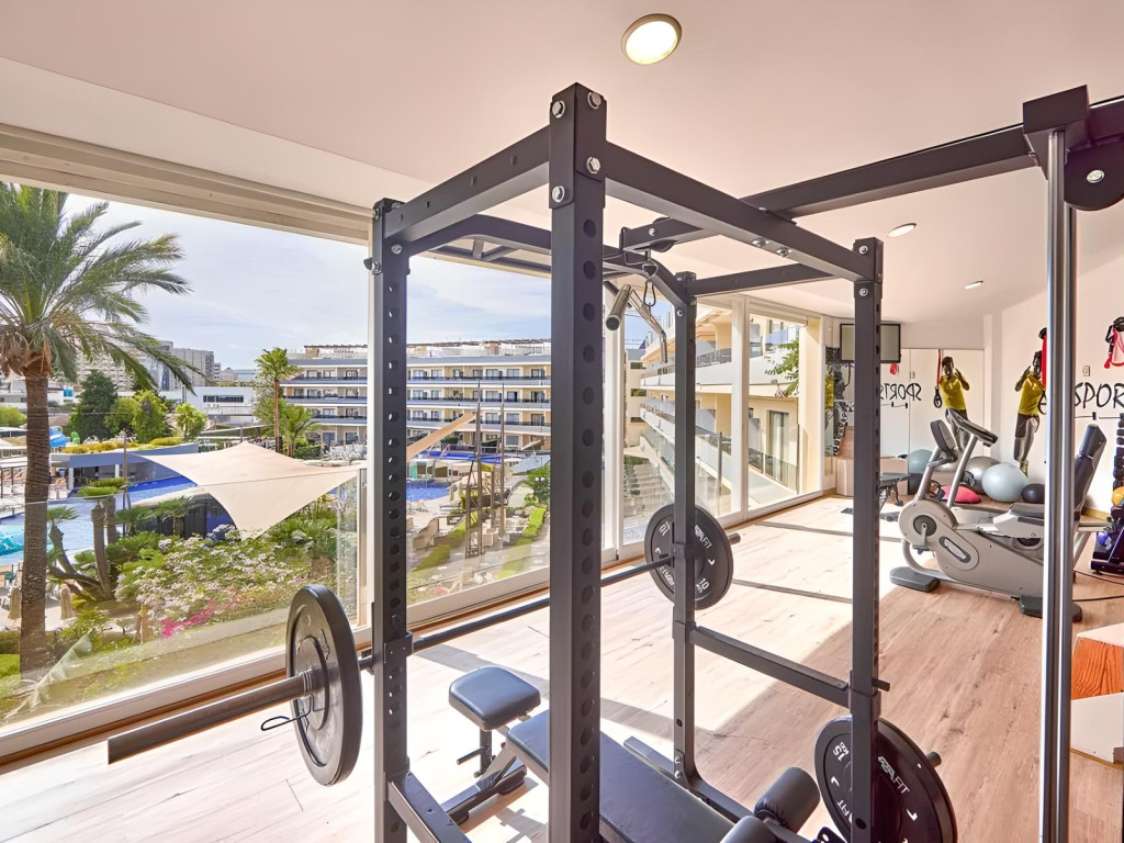 zafiropalmanova-gym-7125-ret431-38c18144ff559dbecb905b4bd547713c (1).-fotor-enhance-20250701145752