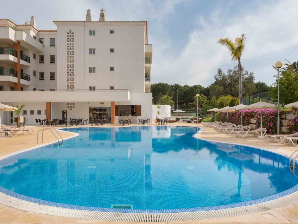 2021-podium-piscina-2