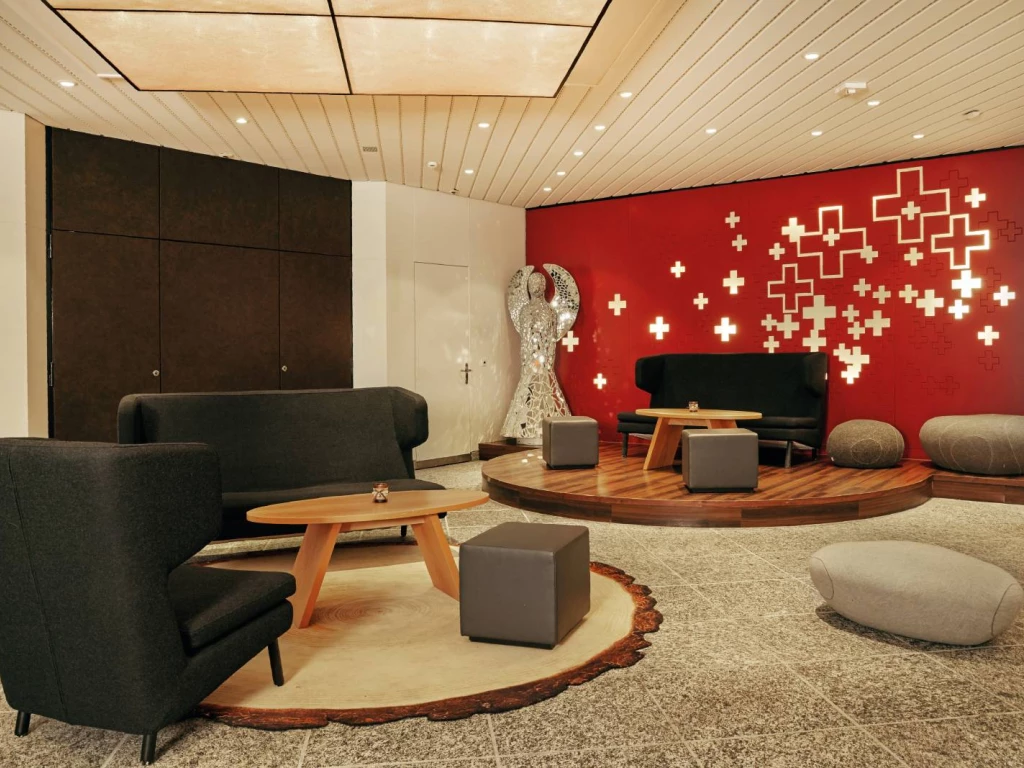 h-hotels_lobby-01-hplus-hotel-engelberg_Original (kommerz