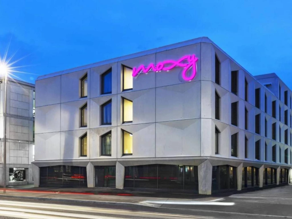 moxy-lausanne-city-0biomz (1)