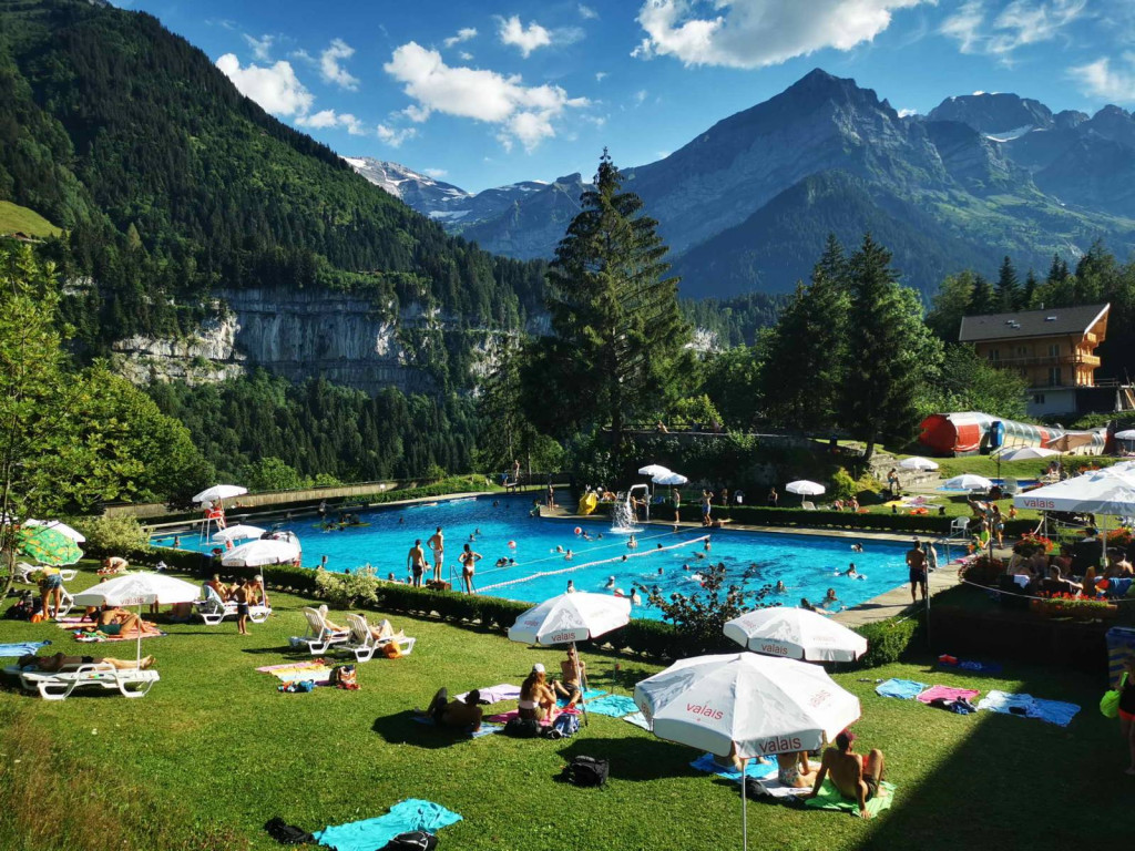 IMG_20200808_174219-champery-piscine-palladium