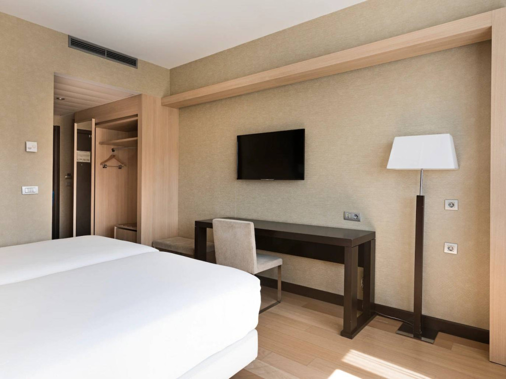 NH_Madrid_Ribera_del_Manzanares_habitacion2