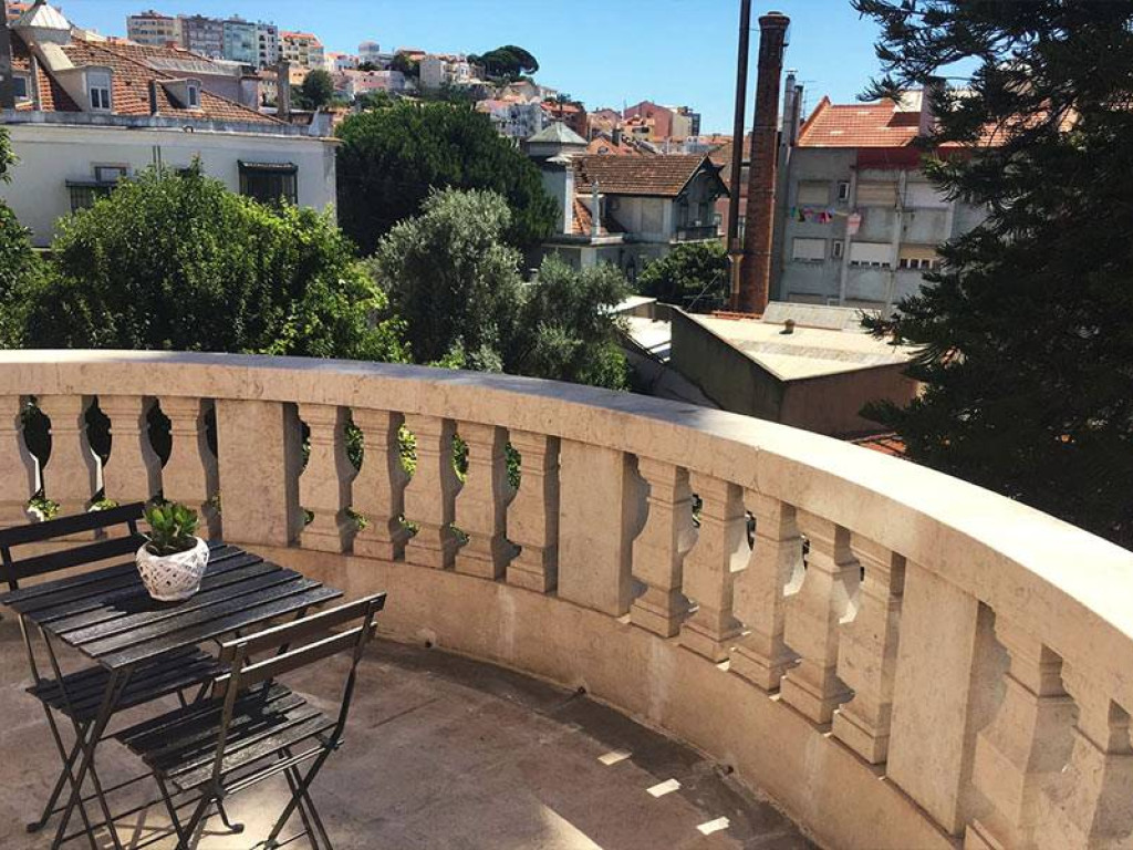 _sant_jordi_hostels_lisbon_views_2