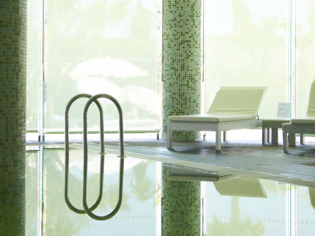 nau-sao-rafael-suites-spa-heated-indoor-pool