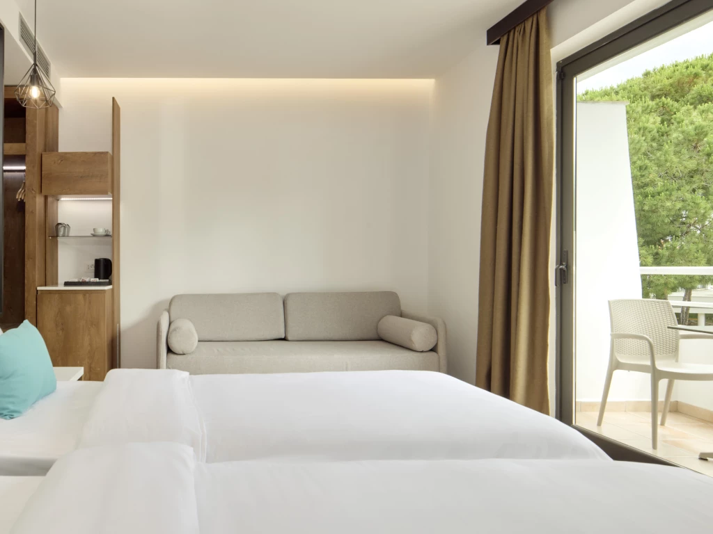 101SolTropikalDurres-Sol Room (1)