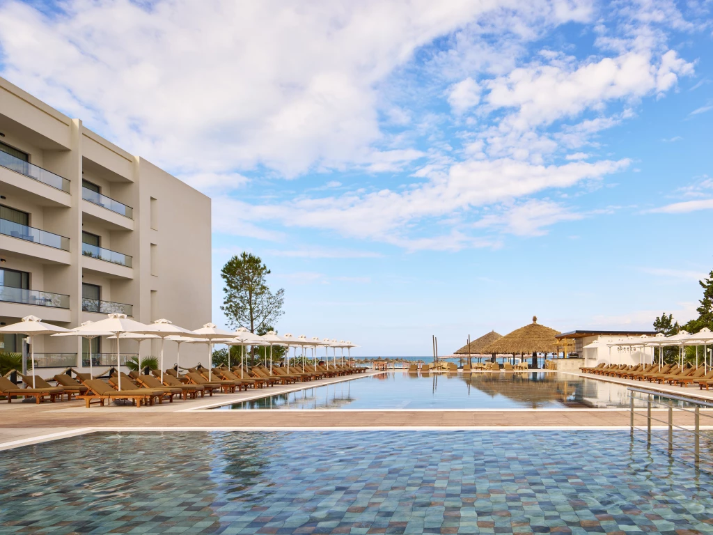 305SolTropikalDurres-Pool (1)