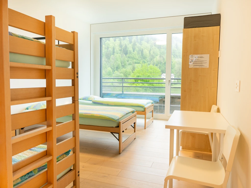 Jugendherberge-Val-de-Travers-4-Bett-Zimmer-Leonidas_Portmann-01