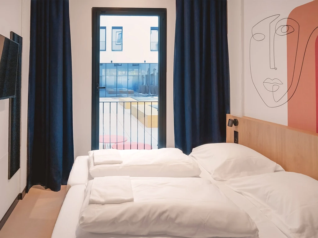 csm_MEININGER-Hotel-Barcelona-GranFira-Twin-Room-Accessible-1-web_9b3c731bd9