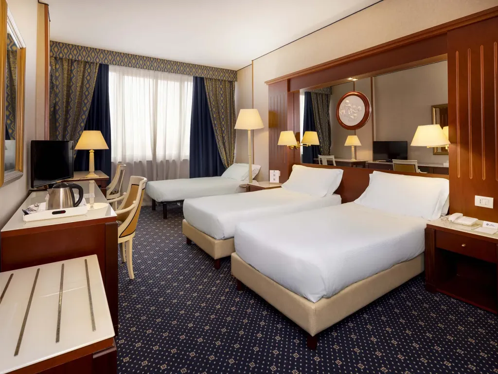 BW-CTC-Hotel-Verona-Room-Classic-Triple-Room-4