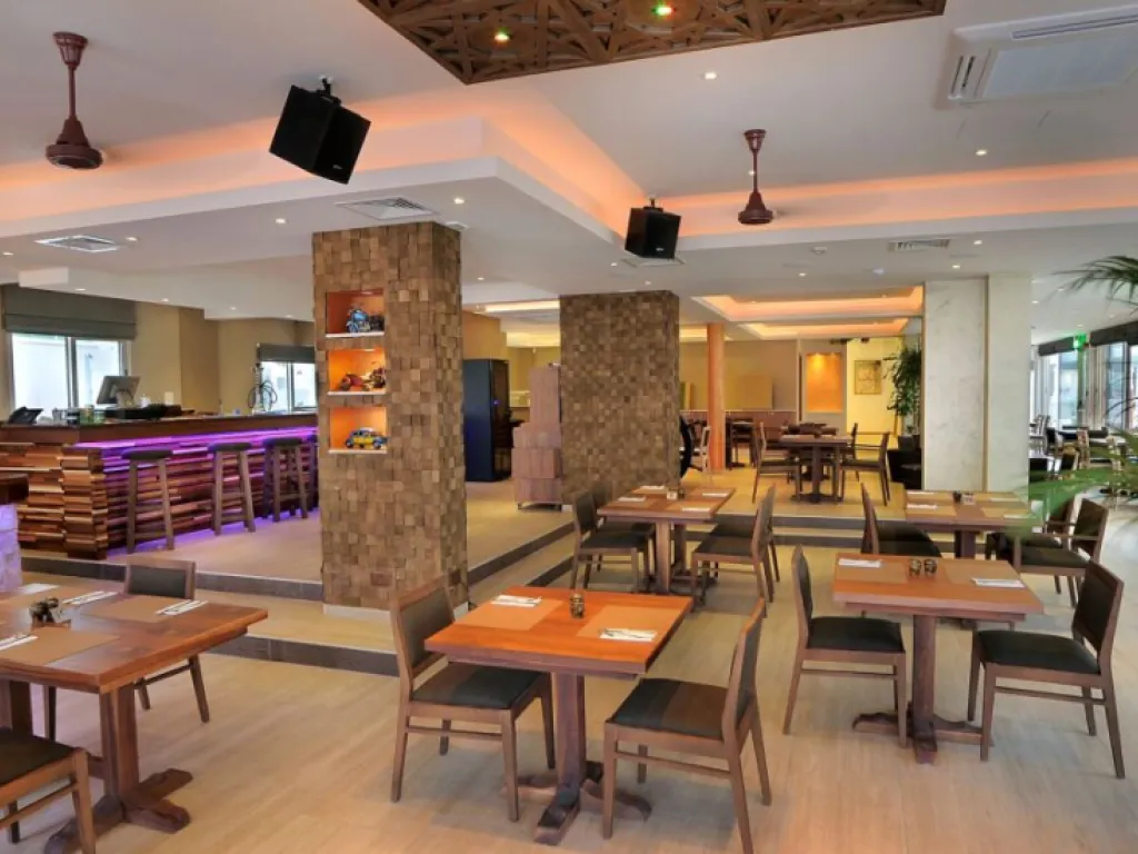 nelia-gardens-hotel (7)