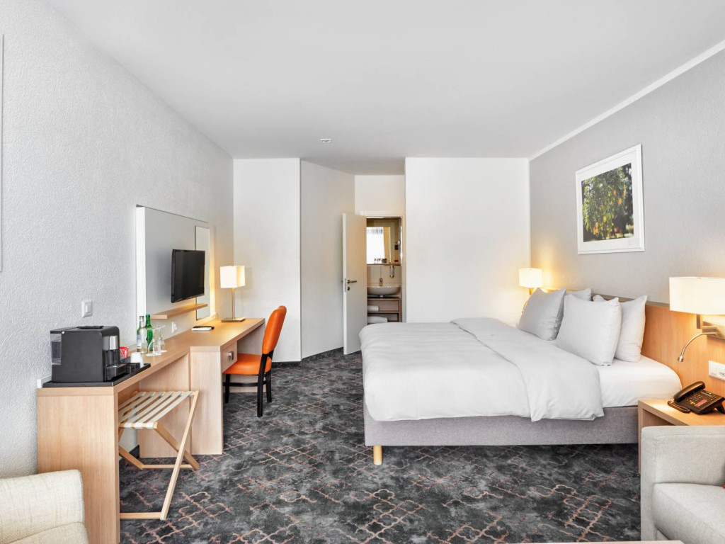 h-hotels_superior-doppelzimmer-14_h4-hotel-arcadia-locarno_Original (kommerz