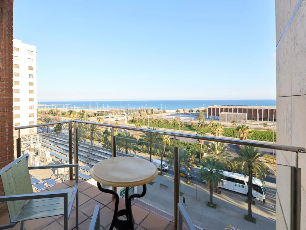 Catalonia Barcelona Beach Superior Balcón (2)