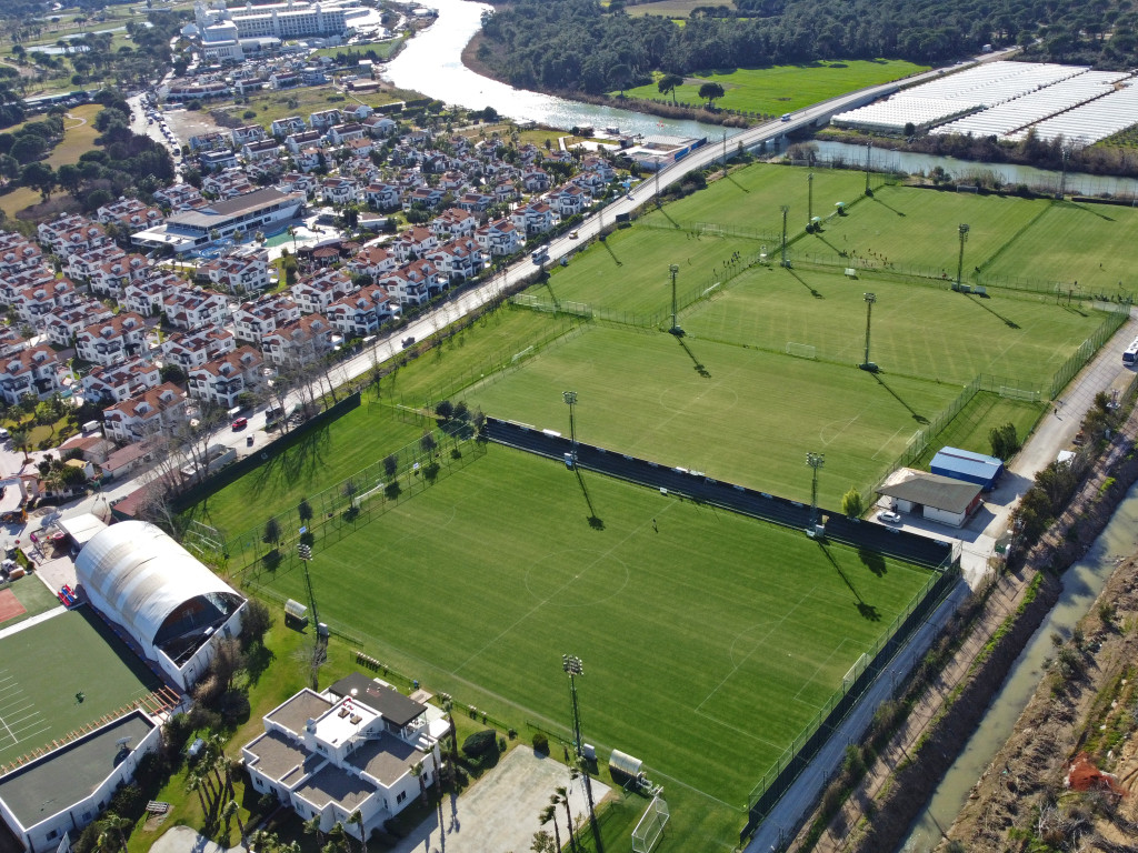 LimakArcadia_Pitch_02