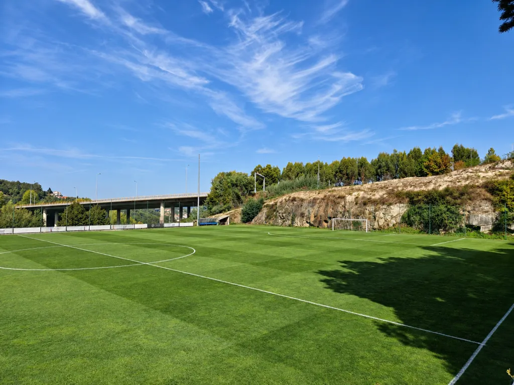 Natürlich retuschiertes Fußballfeld